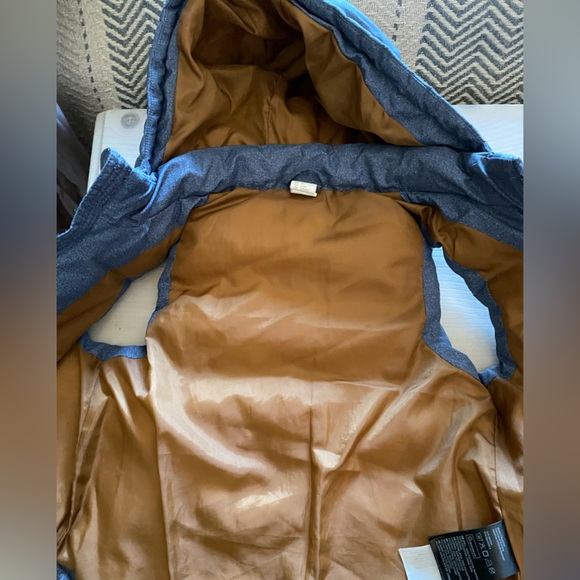 Blue and camel hooded puffer vest size 2-3 years. - Picture 2 of 3
